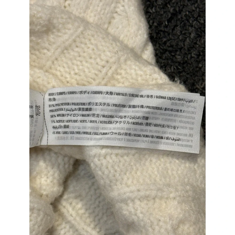 Abercrombie & Fitch Sweater Womens Small White Cable Knit Button Cardigan Top - Picture 5 of 6